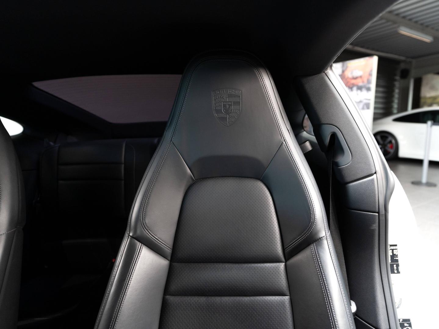 Voitures occasions PORSCHE 911 Coupe Carrera 4S Champagne-au-Mont-d'Or