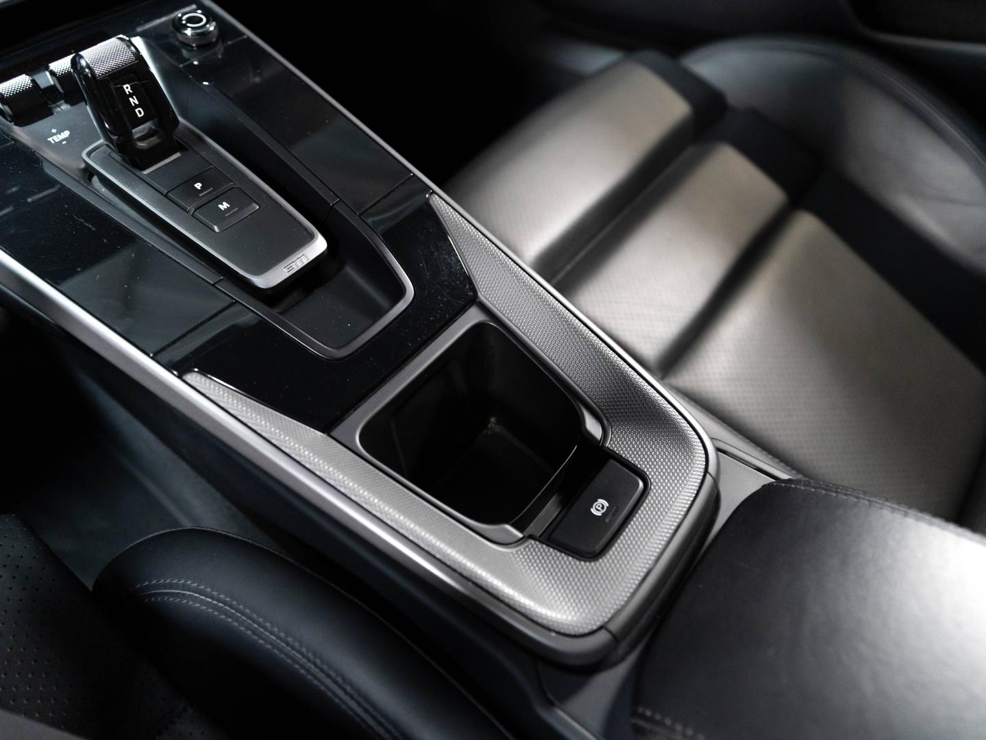 Voitures occasions PORSCHE 911 Coupe Carrera 4S Champagne-au-Mont-d'Or