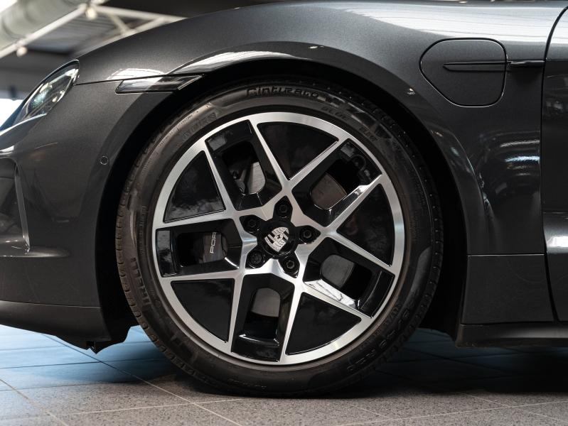 Voitures occasions PORSCHE Taycan Base Champagne-au-Mont-d'Or