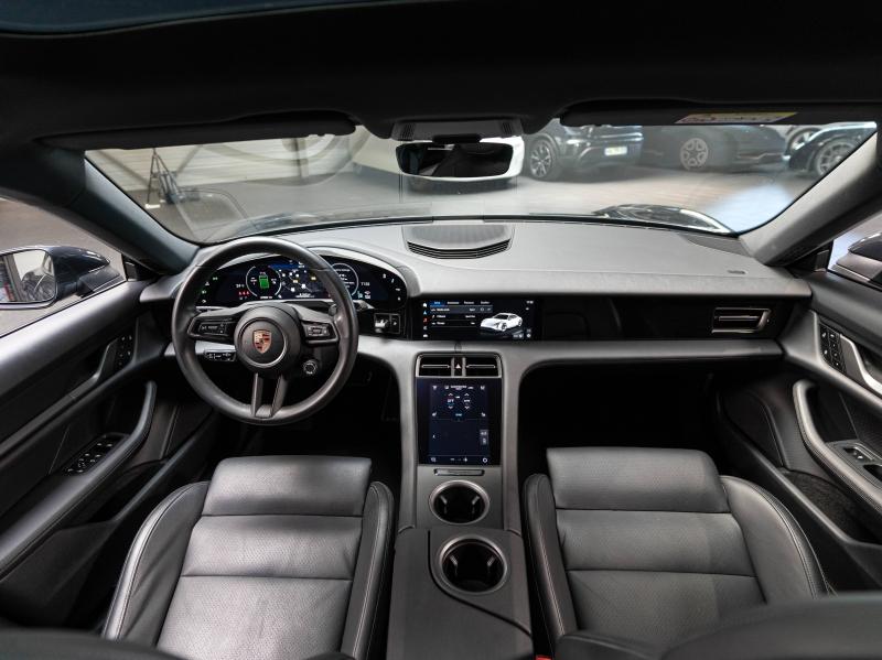 Voitures occasions PORSCHE Taycan Base Champagne-au-Mont-d'Or