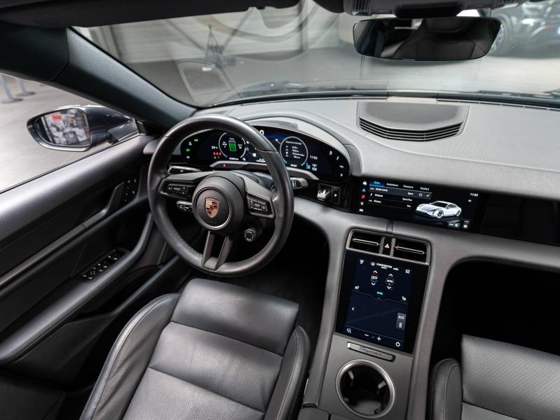 Voitures occasions PORSCHE Taycan Base Champagne-au-Mont-d'Or