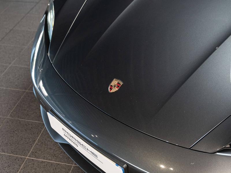 Voitures occasions PORSCHE Taycan Base Champagne-au-Mont-d'Or