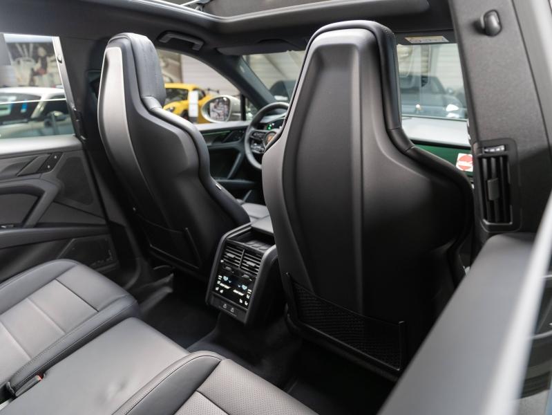 Voitures occasions PORSCHE CAYENNE Base Champagne-au-Mont-d'Or