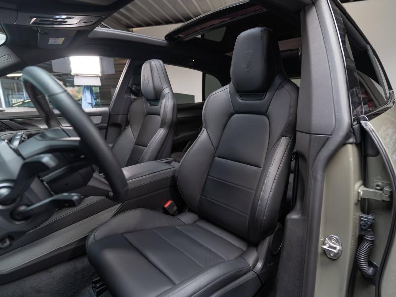 Voitures occasions PORSCHE CAYENNE Base Champagne-au-Mont-d'Or