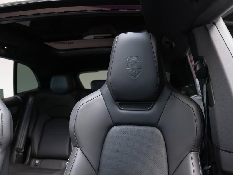 Voitures occasions PORSCHE CAYENNE Base Champagne-au-Mont-d'Or