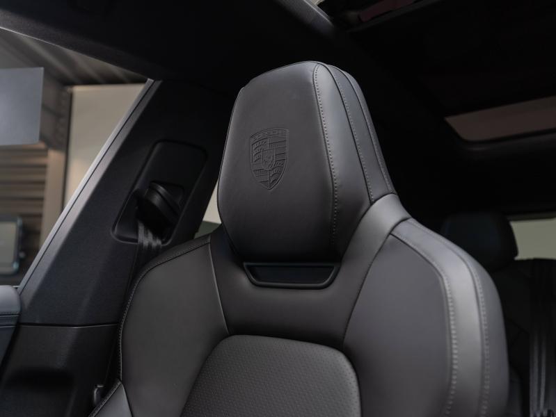 Voitures occasions PORSCHE CAYENNE Base Champagne-au-Mont-d'Or