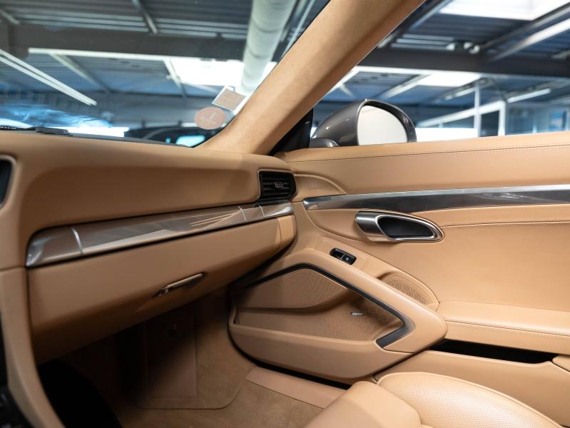 Voitures occasions PORSCHE 911 Coupe Turbo Champagne-au-Mont-d'Or
