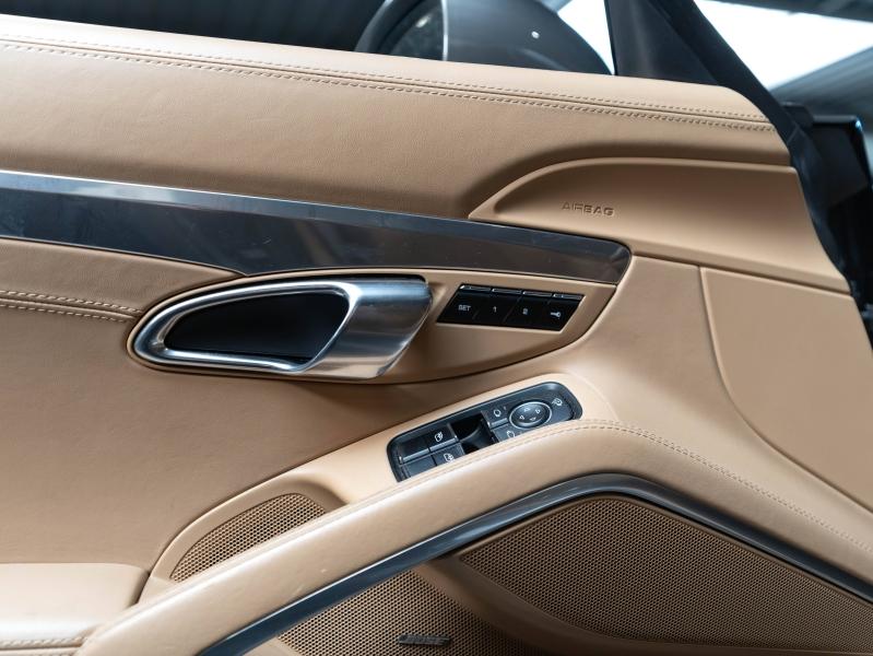 Voitures occasions PORSCHE 911 Coupe Turbo Champagne-au-Mont-d'Or