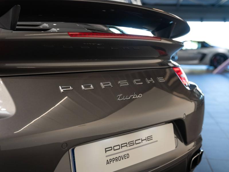 Voitures occasions PORSCHE 911 Coupe Turbo Champagne-au-Mont-d'Or