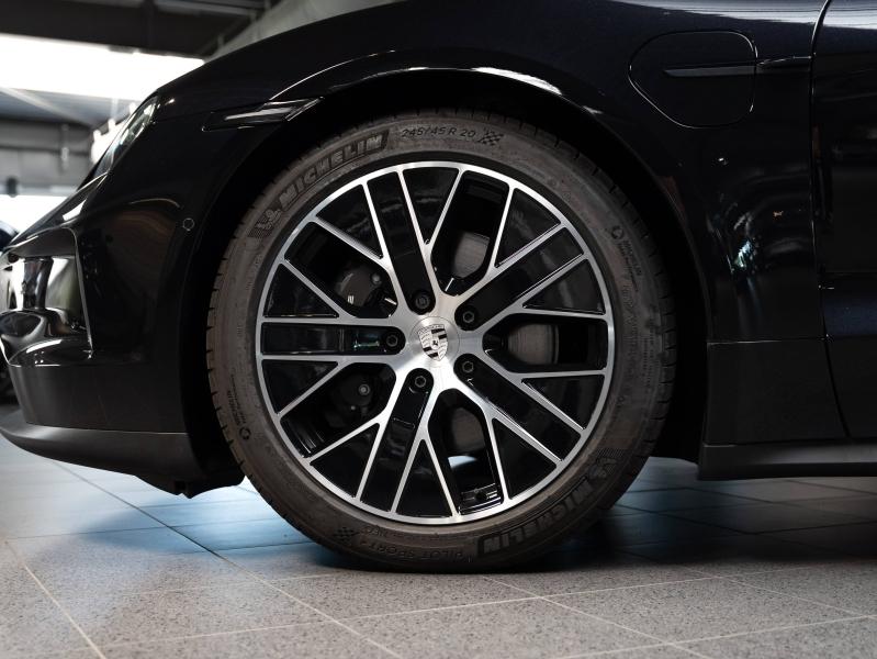 Voitures occasions PORSCHE Taycan Base Champagne-au-Mont-d'Or