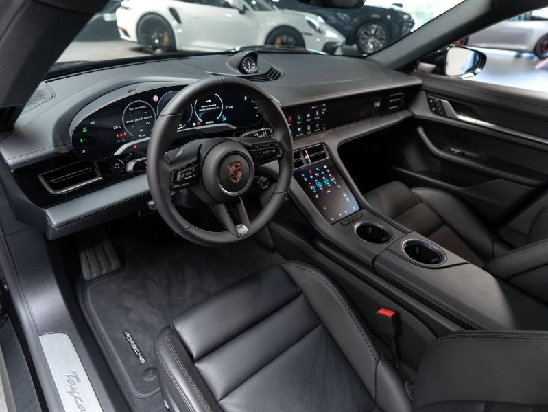 Voitures occasions PORSCHE Taycan Base Champagne-au-Mont-d'Or