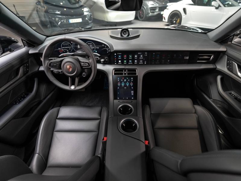 Voitures occasions PORSCHE Taycan Base Champagne-au-Mont-d'Or