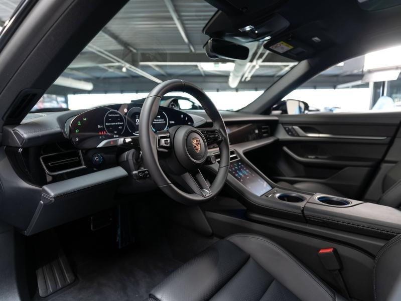 Voitures occasions PORSCHE Taycan Base Champagne-au-Mont-d'Or