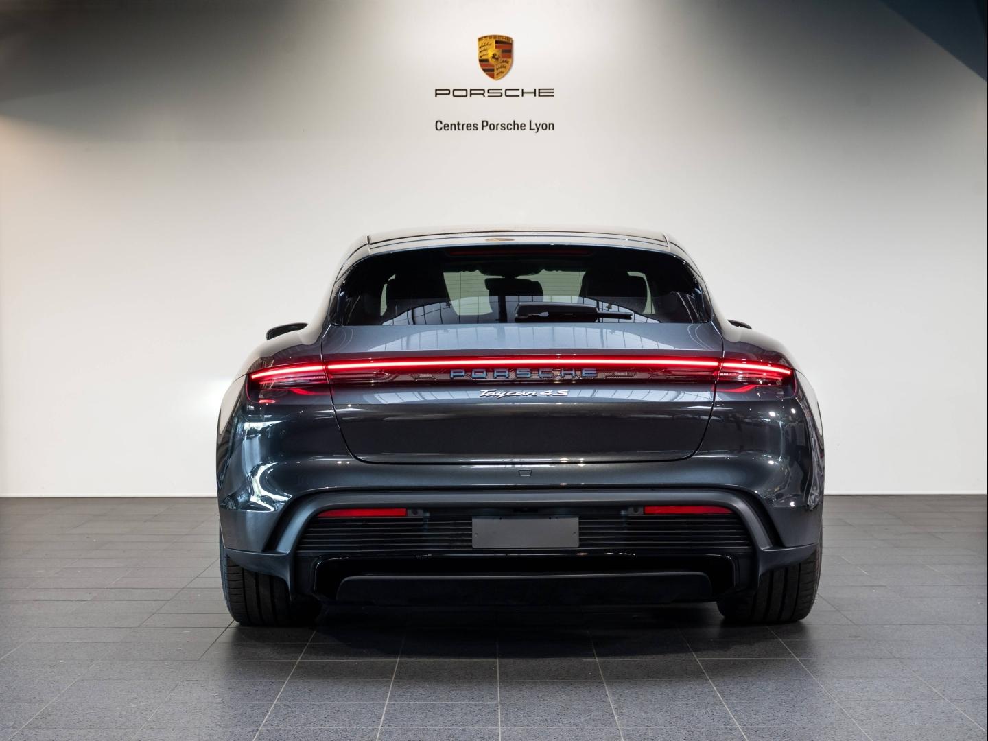 Voitures occasions PORSCHE Taycan Sport Turismo 4S Champagne-au-Mont-d'Or