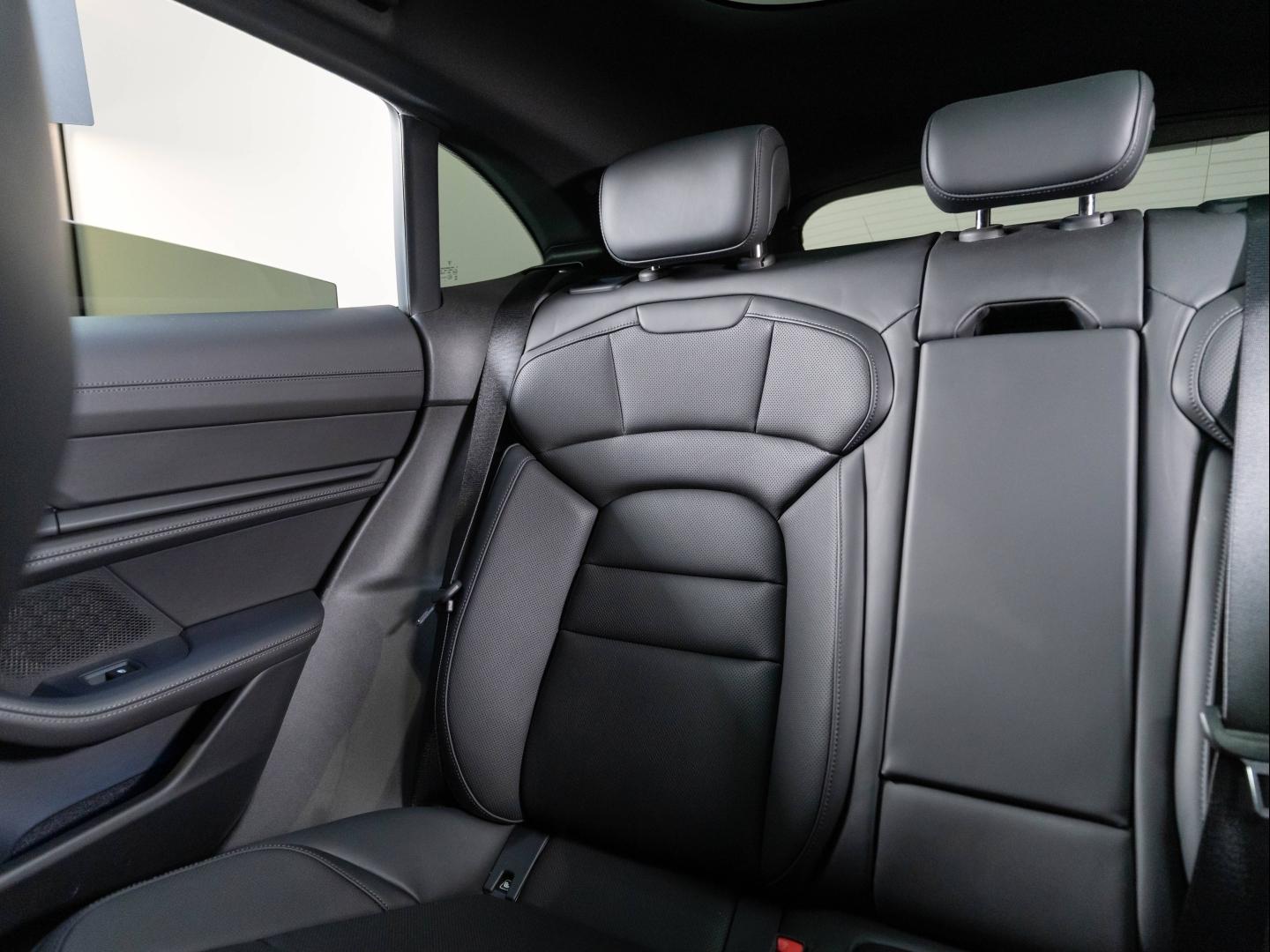 Voitures occasions PORSCHE Taycan Sport Turismo 4S Champagne-au-Mont-d'Or