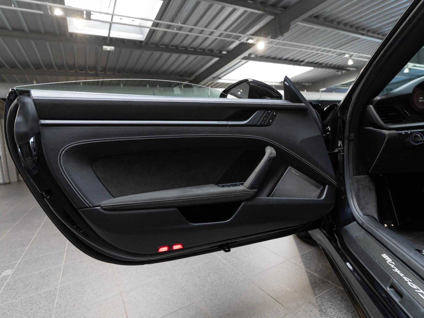 Voitures occasions PORSCHE 911 Targa Targa 4 GTS Champagne-au-Mont-d'Or