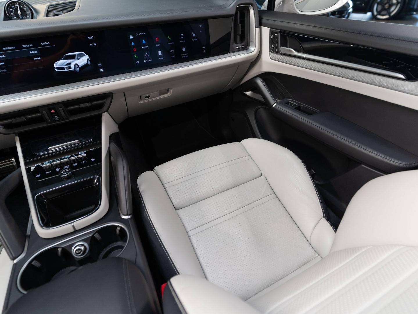 Voitures occasions PORSCHE CAYENNE S E-Hybrid Champagne-au-Mont-d'Or