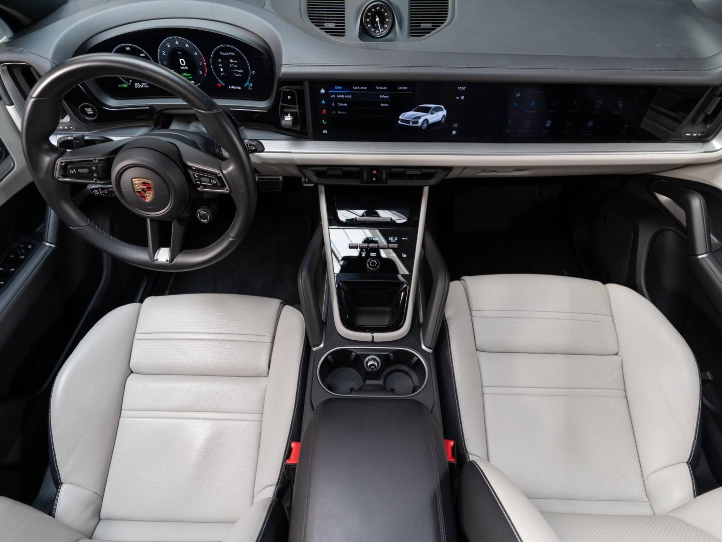 Voitures occasions PORSCHE CAYENNE S E-Hybrid Champagne-au-Mont-d'Or