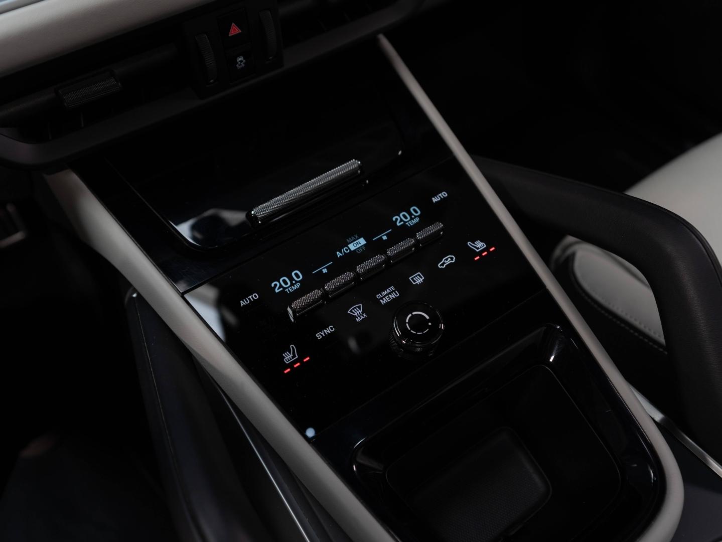 Voitures occasions PORSCHE CAYENNE S E-Hybrid Champagne-au-Mont-d'Or