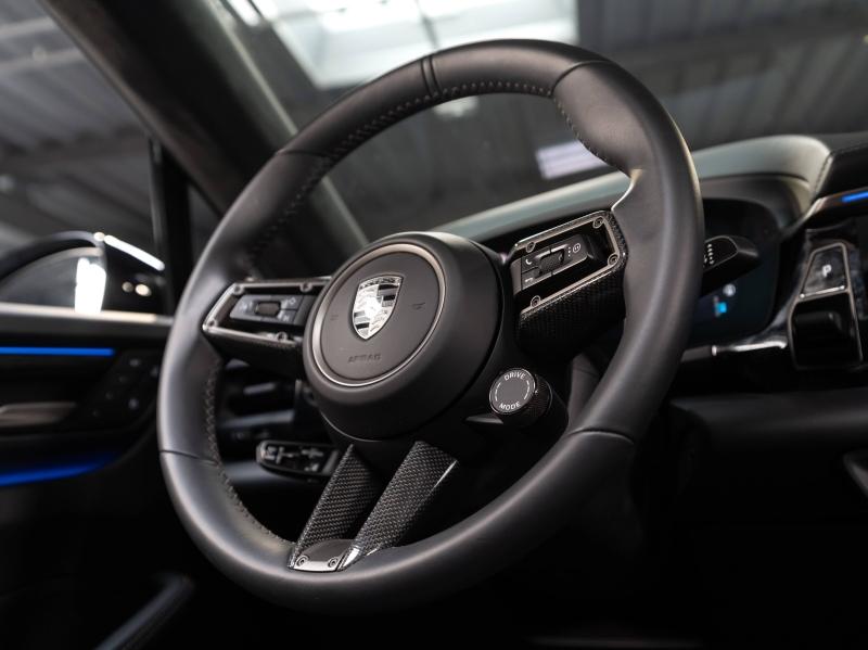 Voitures occasions PORSCHE MACAN Turbo Champagne-au-Mont-d'Or