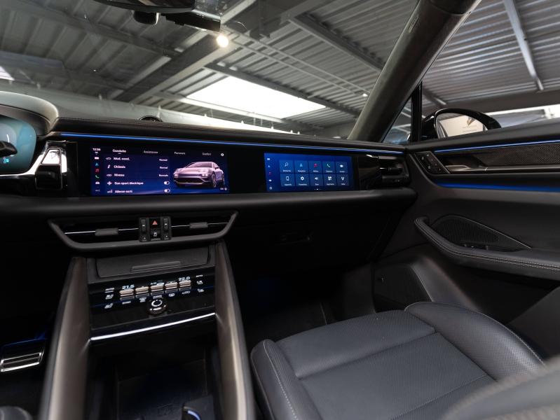 Voitures occasions PORSCHE MACAN Turbo Champagne-au-Mont-d'Or
