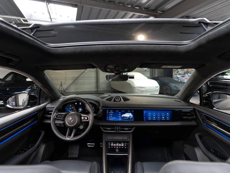 Voitures occasions PORSCHE MACAN Turbo Champagne-au-Mont-d'Or