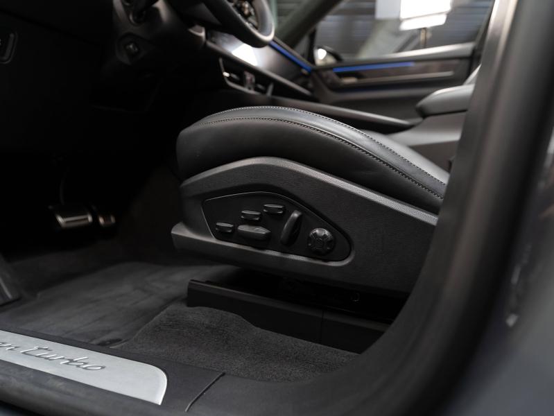 Voitures occasions PORSCHE MACAN Turbo Champagne-au-Mont-d'Or