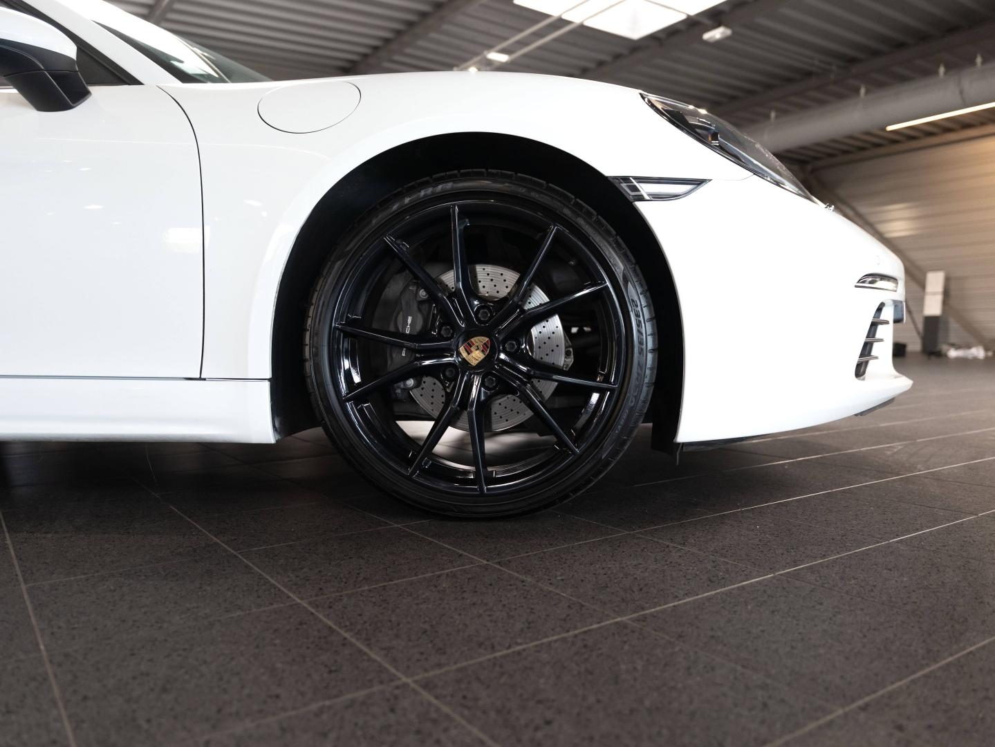 Voitures occasions PORSCHE 718 Boxster Base Champagne-au-Mont-d'Or