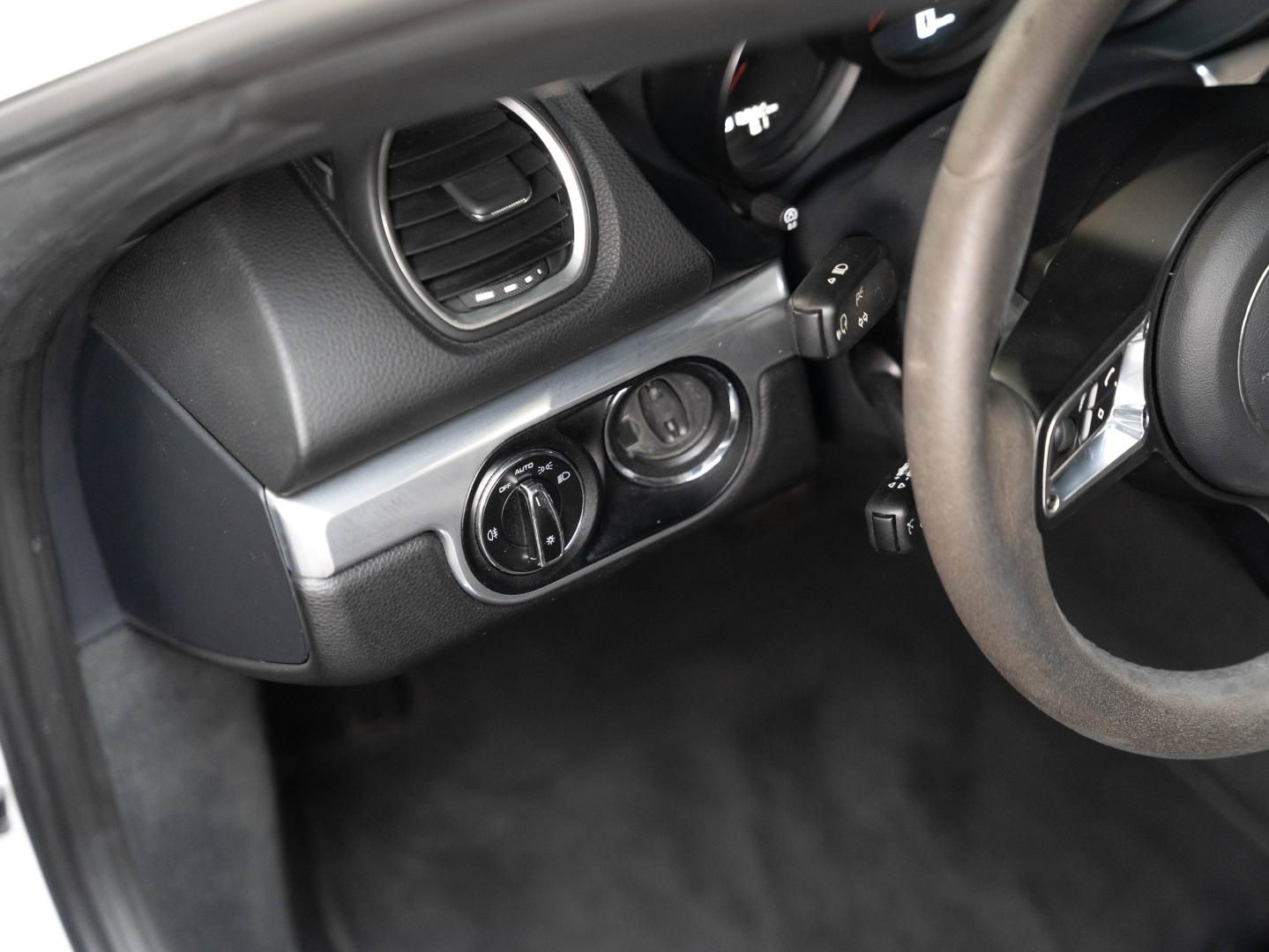 Voitures occasions PORSCHE 718 Boxster Base Champagne-au-Mont-d'Or