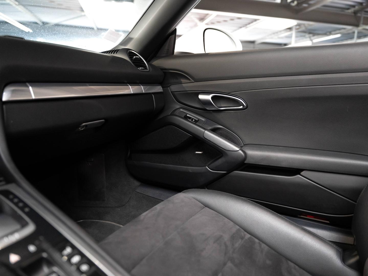 Voitures occasions PORSCHE 718 Boxster Base Champagne-au-Mont-d'Or