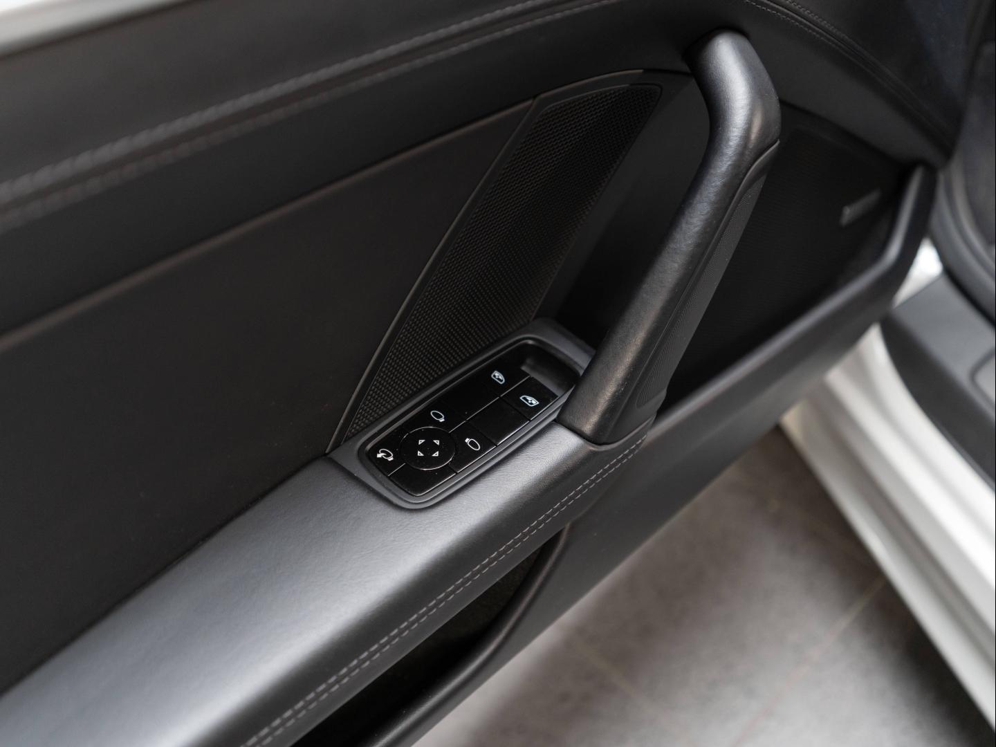 Voitures occasions PORSCHE 911 Coupe Carrera 4S Champagne-au-Mont-d'Or
