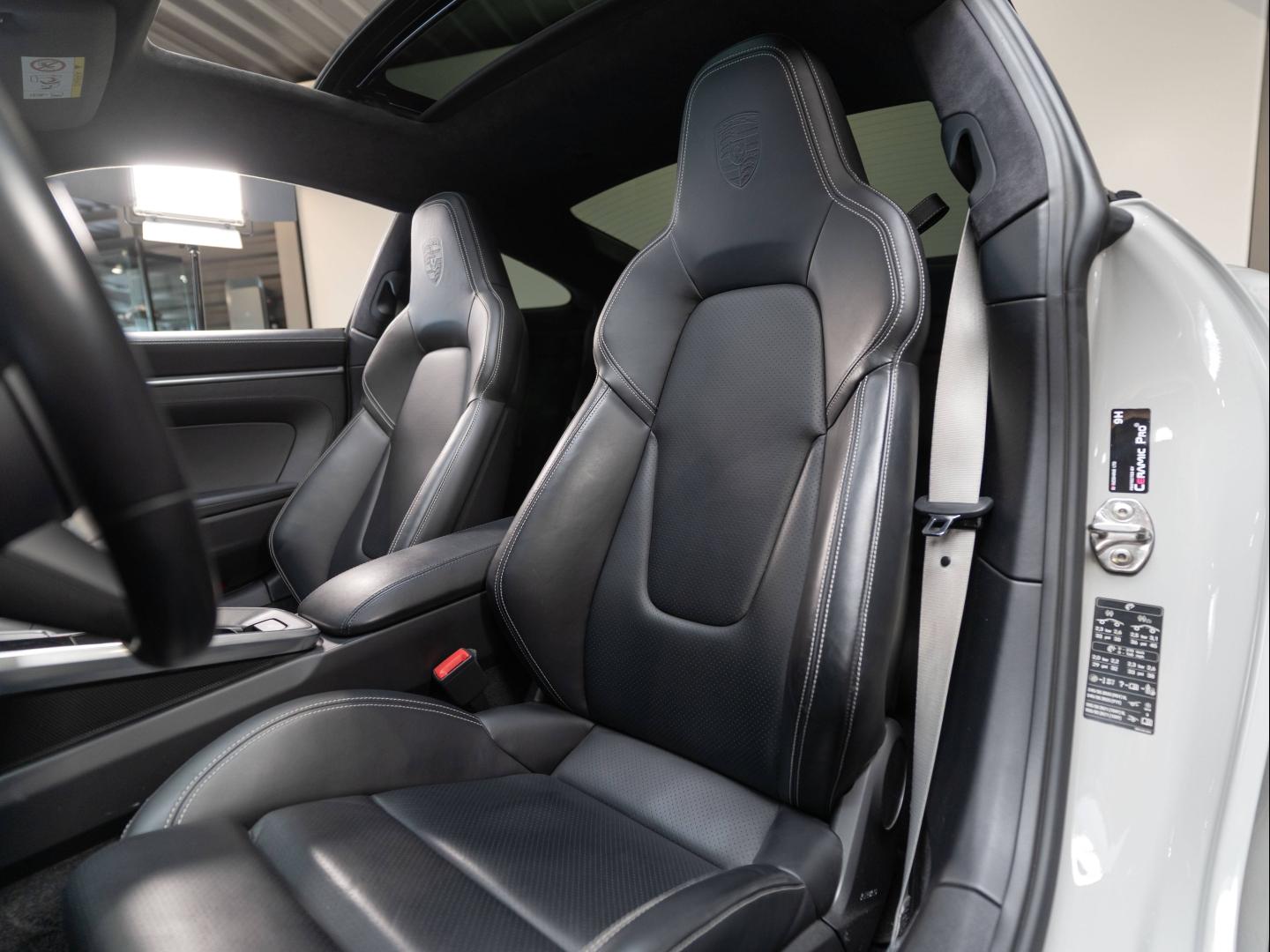 Voitures occasions PORSCHE 911 Coupe Carrera 4S Champagne-au-Mont-d'Or