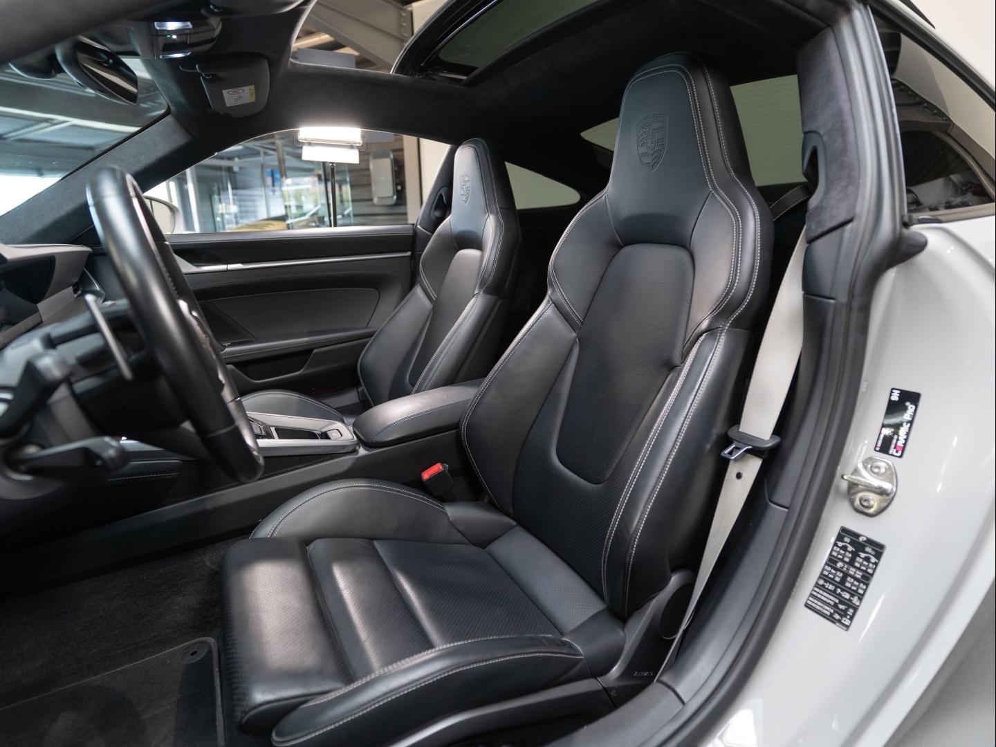 Voitures occasions PORSCHE 911 Coupe Carrera 4S Champagne-au-Mont-d'Or