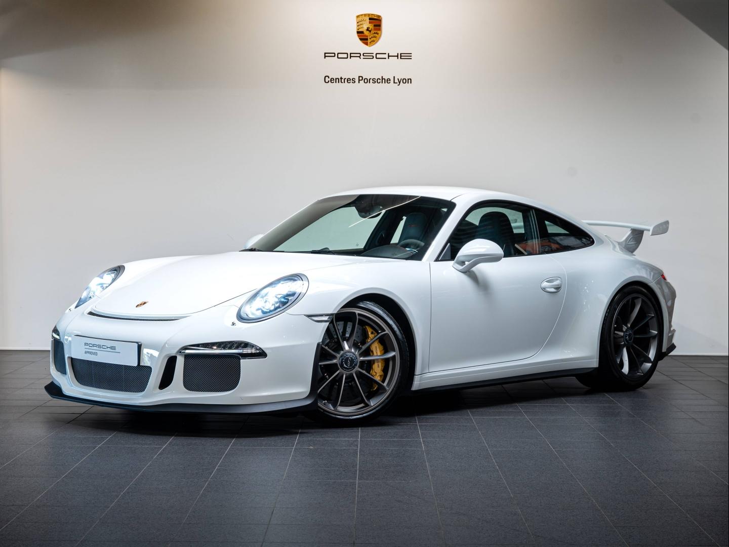PORSCHE 911 Coupe