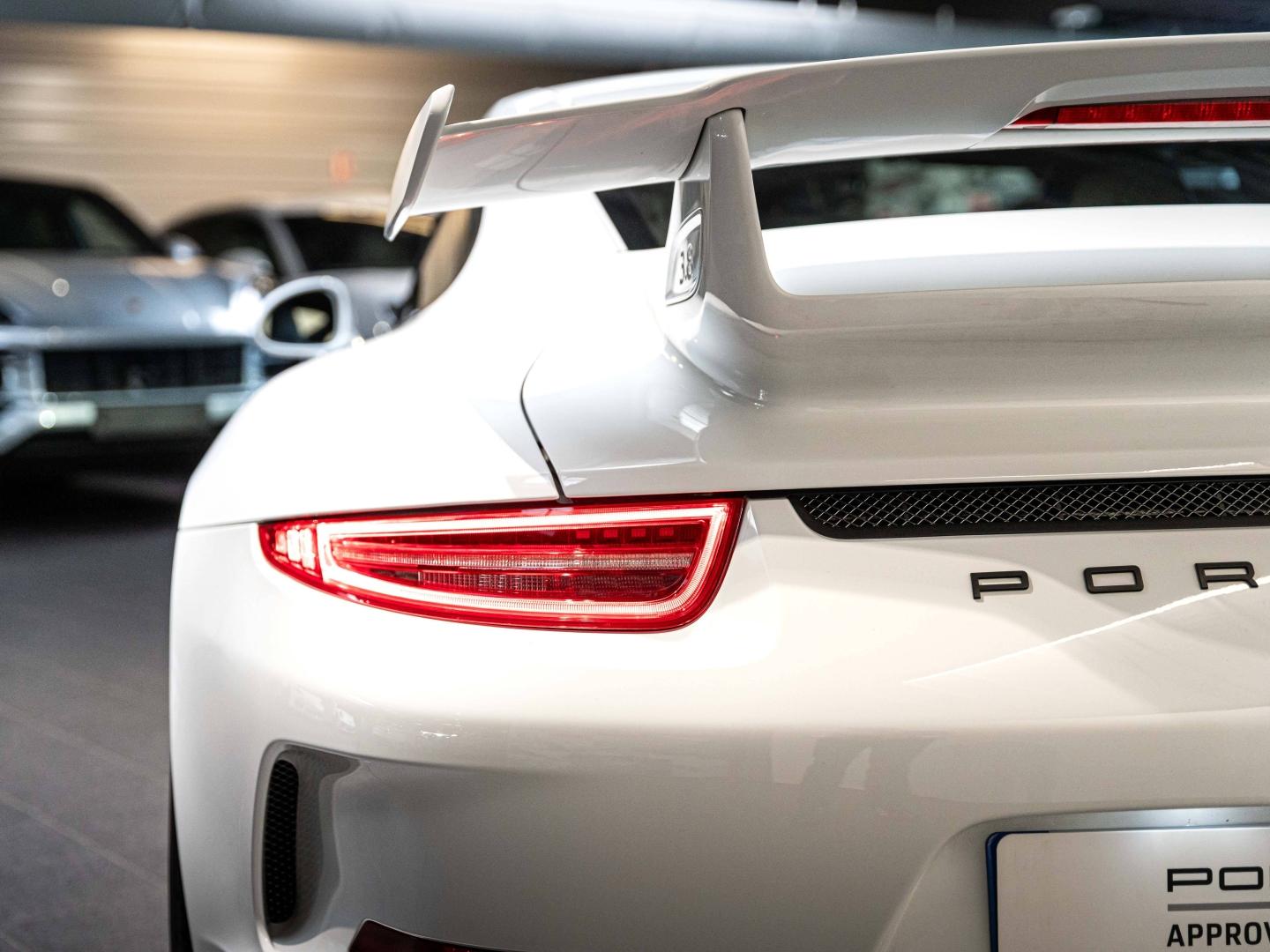 Voitures occasions PORSCHE 911 Coupe GT3 Champagne-au-Mont-d'Or
