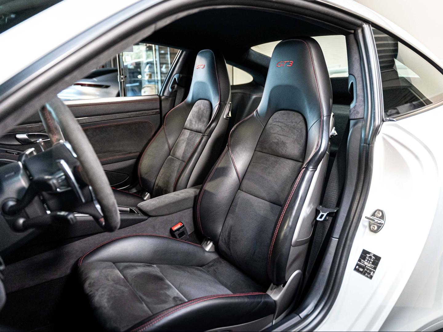 Voitures occasions PORSCHE 911 Coupe GT3 Champagne-au-Mont-d'Or