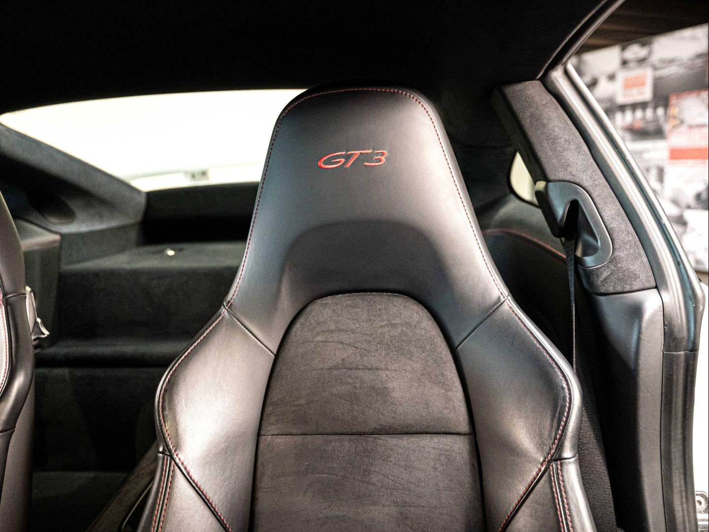 Voitures occasions PORSCHE 911 Coupe GT3 Champagne-au-Mont-d'Or
