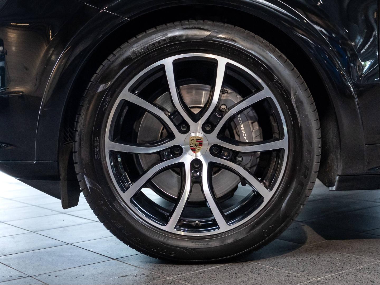 Voitures occasions PORSCHE Cayenne Coupe E-Hybrid Champagne-au-Mont-d'Or