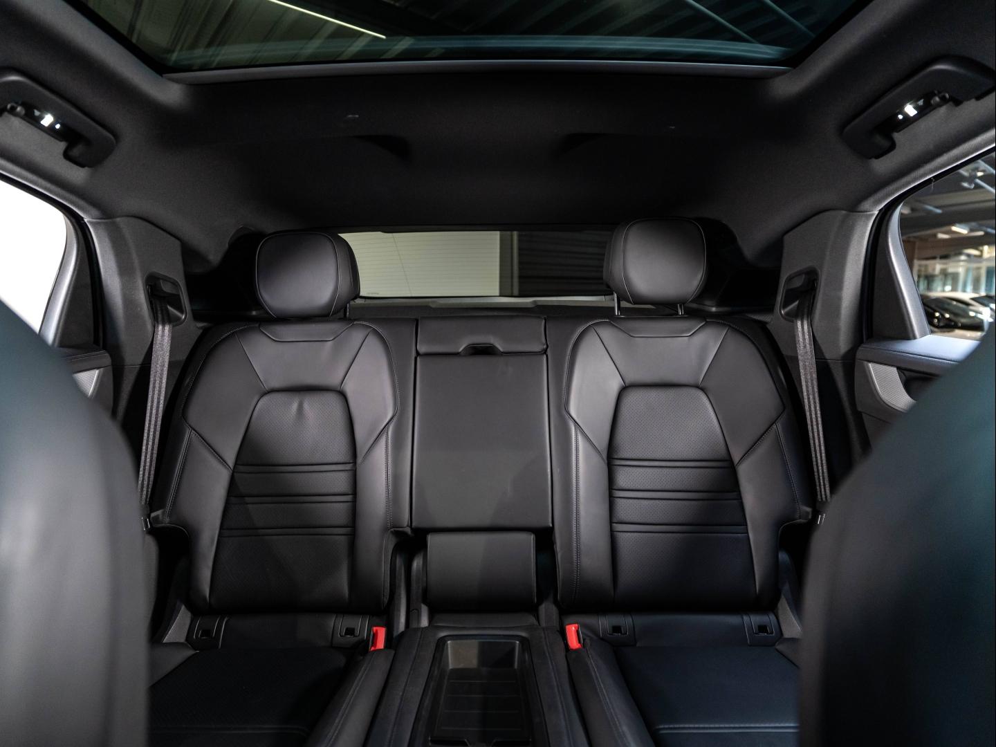 Voitures occasions PORSCHE Cayenne Coupe E-Hybrid Champagne-au-Mont-d'Or