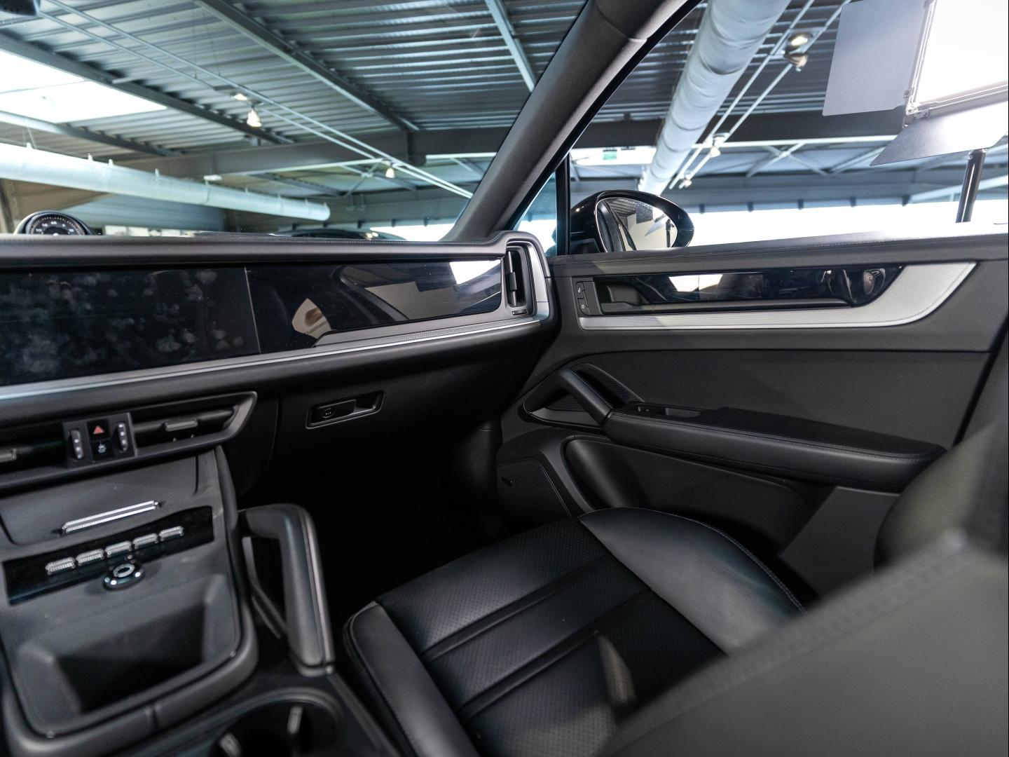 Voitures occasions PORSCHE Cayenne Coupe E-Hybrid Champagne-au-Mont-d'Or