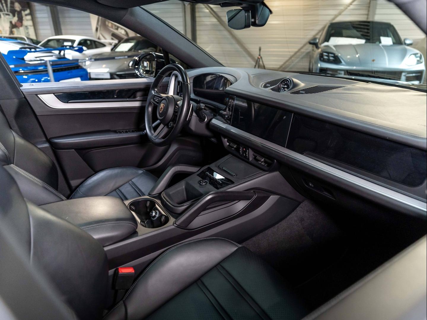 Voitures occasions PORSCHE Cayenne Coupe E-Hybrid Champagne-au-Mont-d'Or