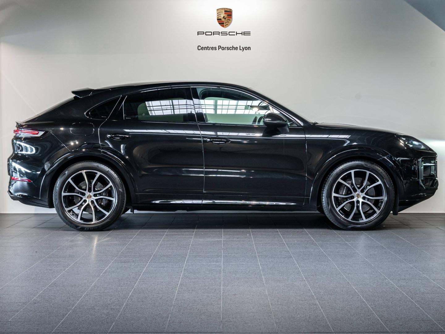 Voitures occasions PORSCHE Cayenne Coupe E-Hybrid Champagne-au-Mont-d'Or