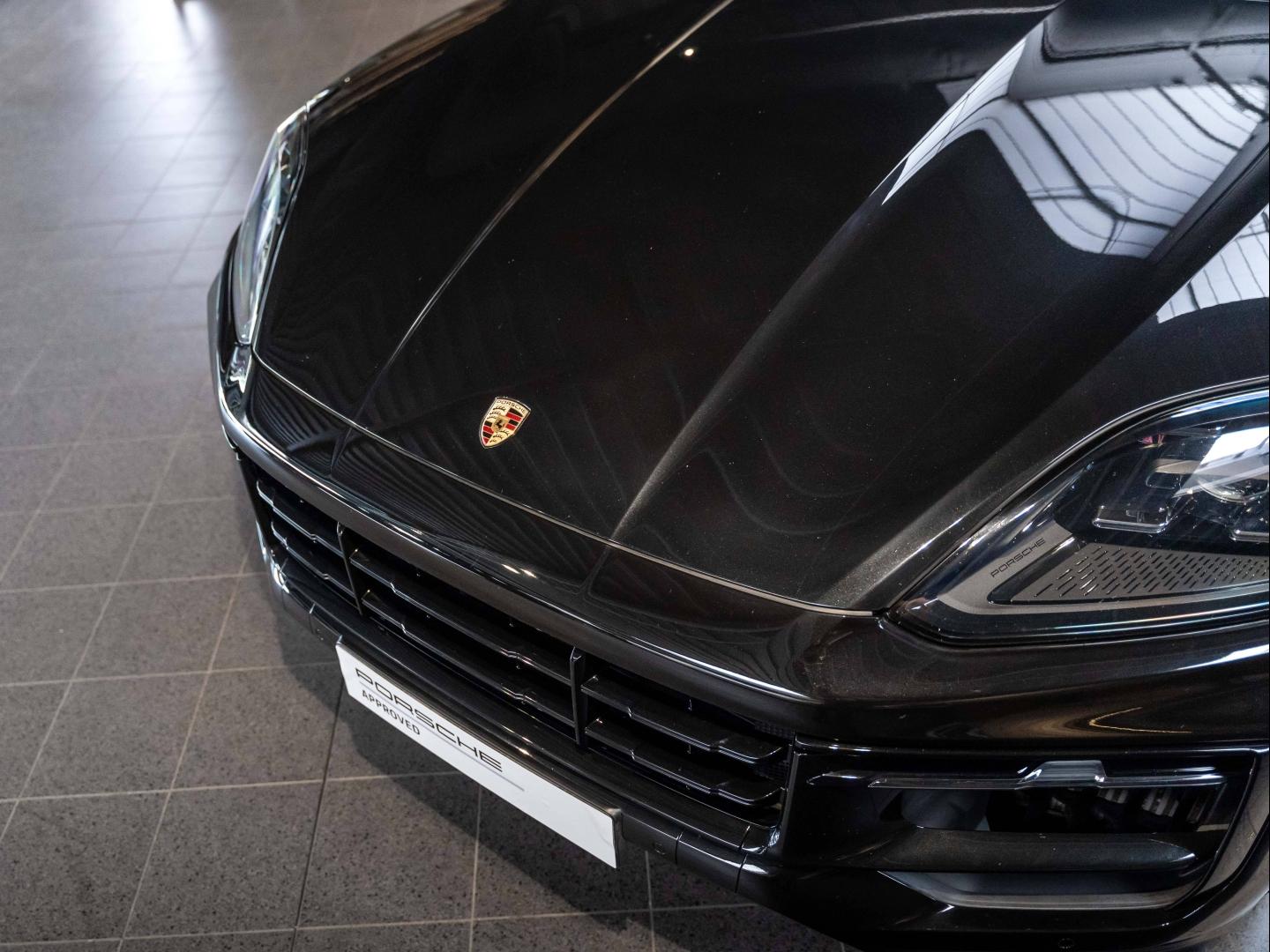 Voitures occasions PORSCHE Cayenne Coupe E-Hybrid Champagne-au-Mont-d'Or