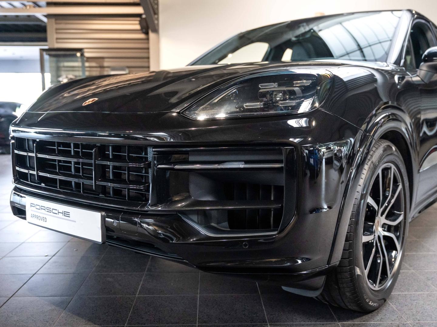 Voitures occasions PORSCHE Cayenne Coupe E-Hybrid Champagne-au-Mont-d'Or
