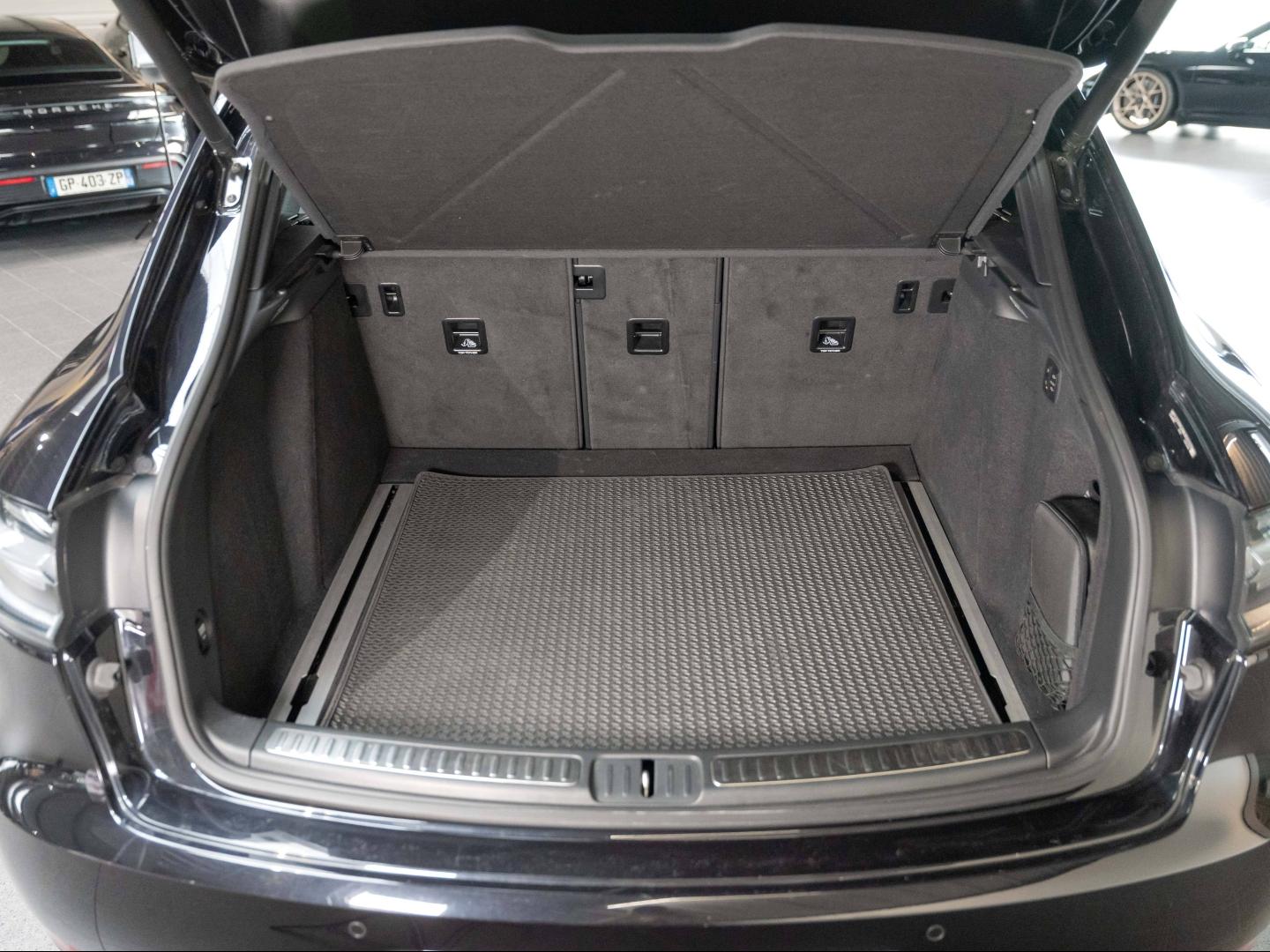 Voitures occasions PORSCHE MACAN S Champagne-au-Mont-d'Or