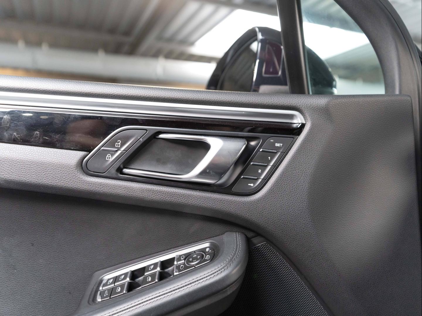 Voitures occasions PORSCHE MACAN S Champagne-au-Mont-d'Or
