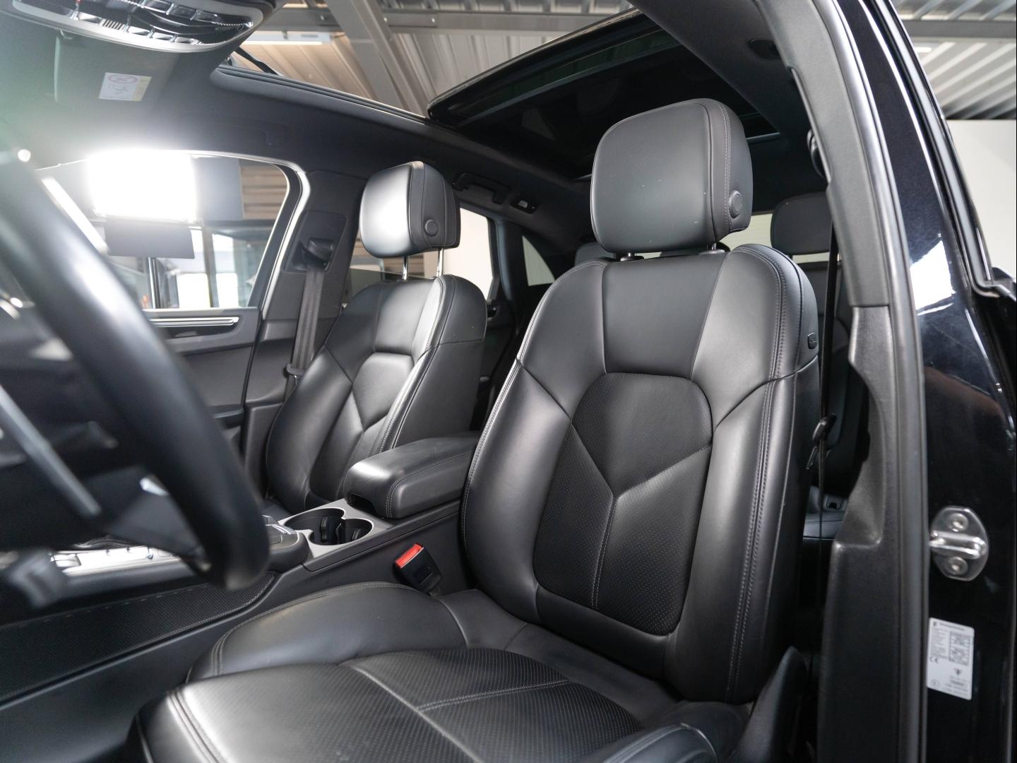 Voitures occasions PORSCHE MACAN S Champagne-au-Mont-d'Or