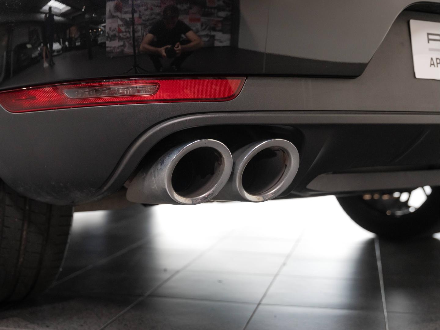 Voitures occasions PORSCHE MACAN S Champagne-au-Mont-d'Or