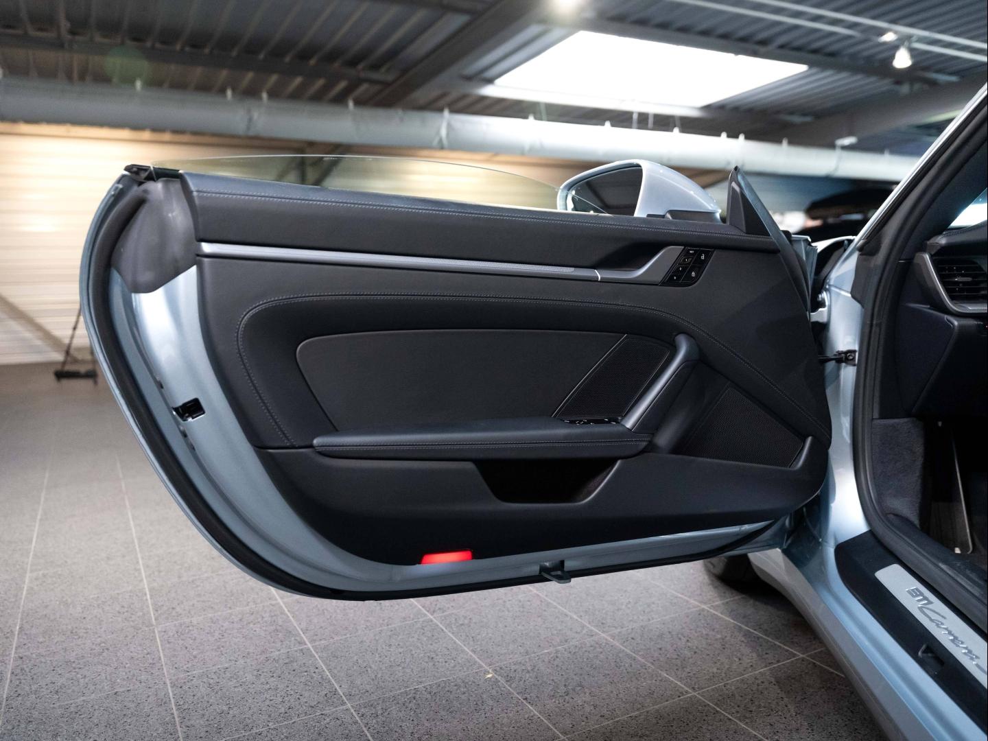 Voitures occasions PORSCHE 911 Coupe Carrera S Champagne-au-Mont-d'Or