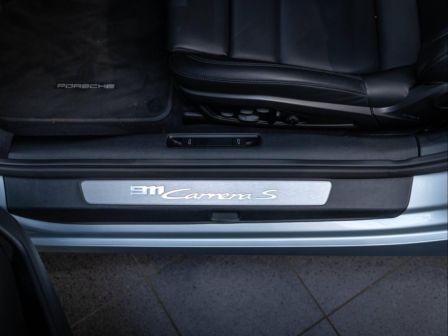 Voitures occasions PORSCHE 911 Coupe Carrera S Champagne-au-Mont-d'Or